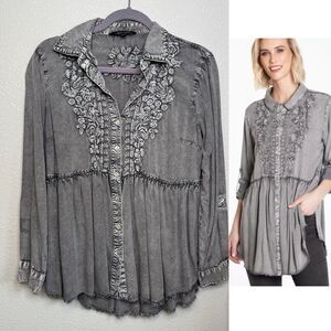 John Mark Denim Tunic Top S Black Embroidered Chambray Denim Long Sleeve